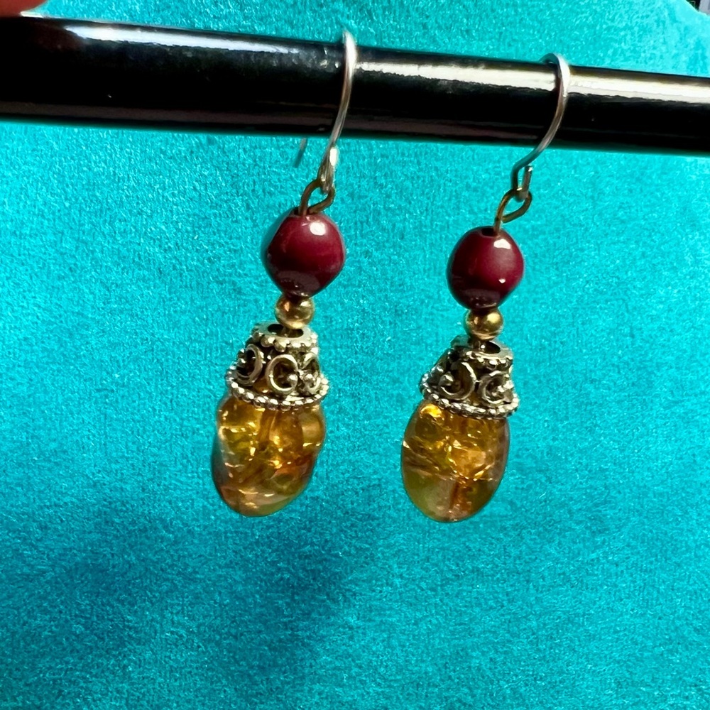Vintage Amber Dangling Earrings.